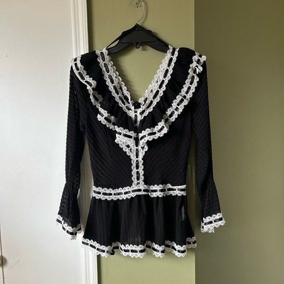 JJ’s Fairyland Black White Crochet trim Sheer Top Sz S - Picture 3 of 9
